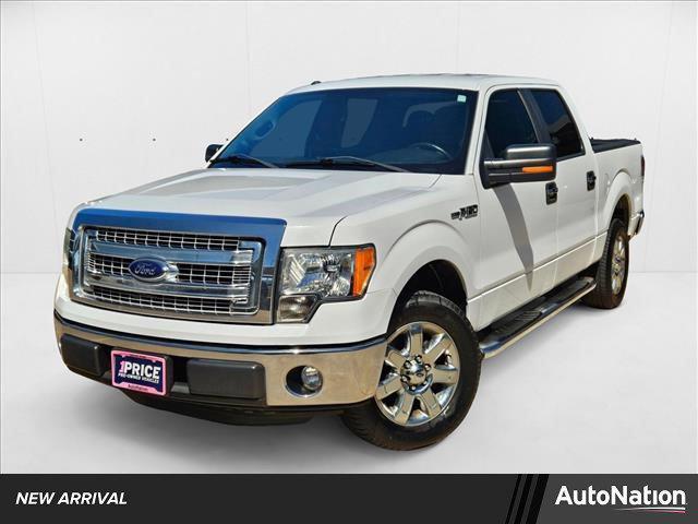 Photo of 2014 Oxford White Ford F-150