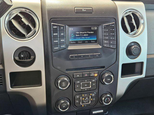 Photo of 2014 Oxford White Ford F-150
