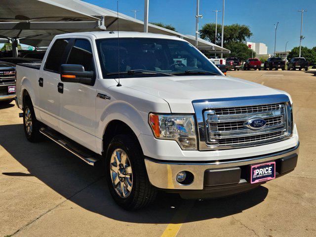 Photo of 2014 Oxford White Ford F-150