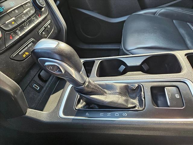 Photo of 2019 Oxford White Ford Escape