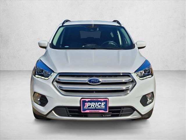 Photo of 2019 Oxford White Ford Escape