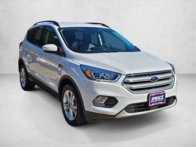 Photo of 2019 Oxford White Ford Escape