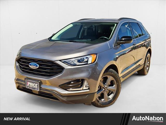 Photo of 2022 Carbonized Gray Metallic Ford Edge