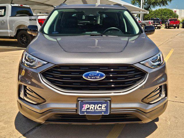Photo of 2022 Carbonized Gray Metallic Ford Edge