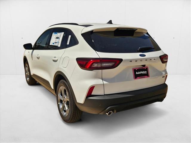 Photo of 2025 Star White Metallic Tri-Coat Ford Escape