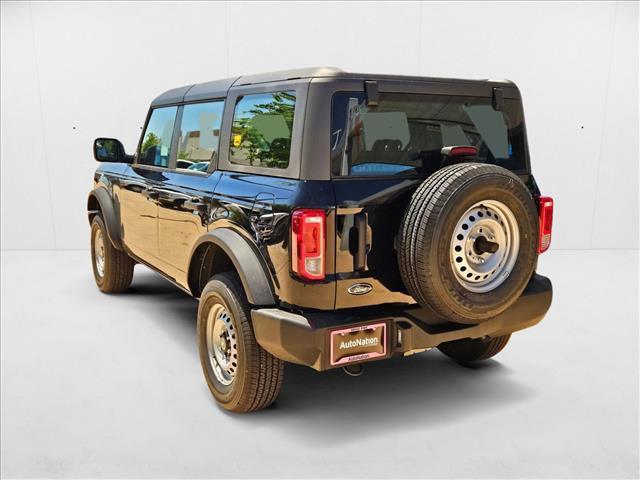 Photo of 2025 Shadow Black Ford Bronco