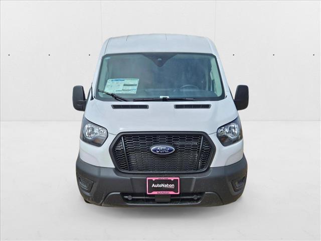 Photo of 2025 Oxford White Ford Transit-250