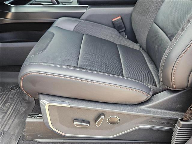 Photo of 2025 Oxford White Ford F-150