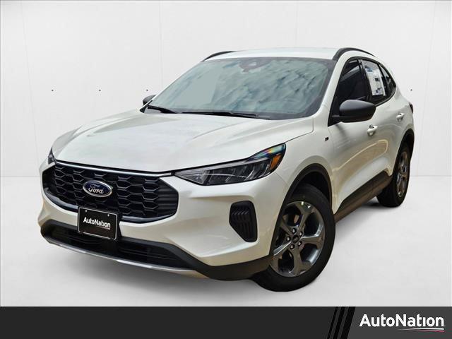 Photo of 2025 Star White Metallic Tri-Coat Ford Escape