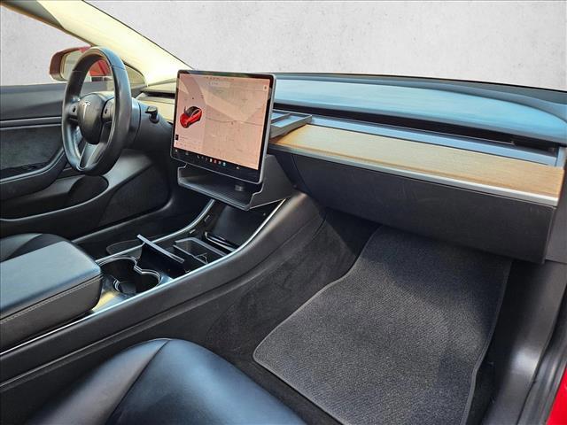 Photo of 2018 Red Multi-Coat Tesla Model 3