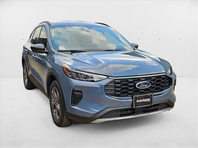 Photo of 2025 Vapor Blue Metallic Ford Escape