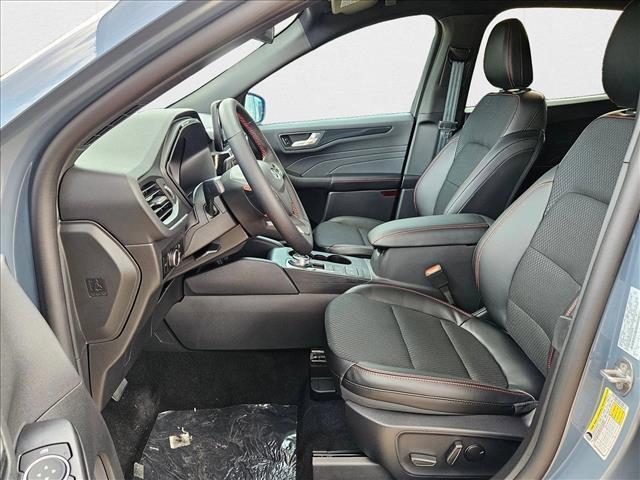Photo of 2025 Vapor Blue Metallic Ford Escape