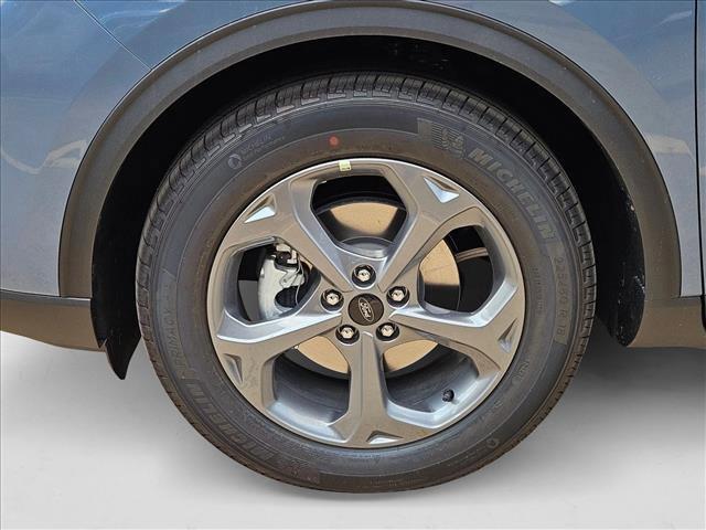 Photo of 2025 Vapor Blue Metallic Ford Escape