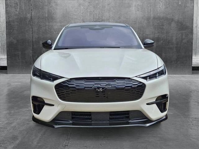 Photo of 2025 Star White Metallic Tri-Coat Ford Mustang Mach-E