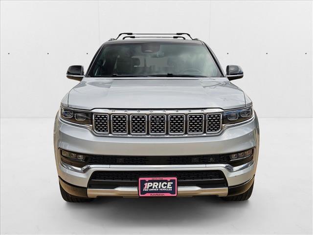 Photo of 2023 Silver Zynith Jeep Grand Wagoneer