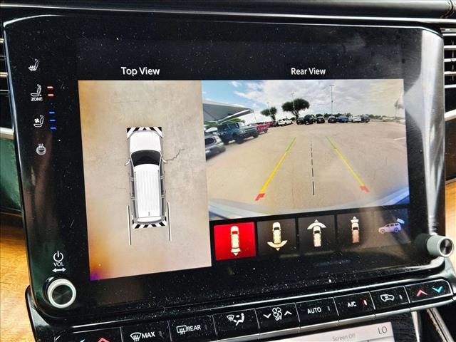 Photo of 2023 Silver Zynith Jeep Grand Wagoneer