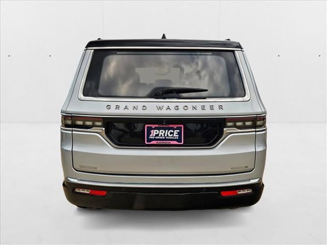 Photo of 2023 Silver Zynith Jeep Grand Wagoneer