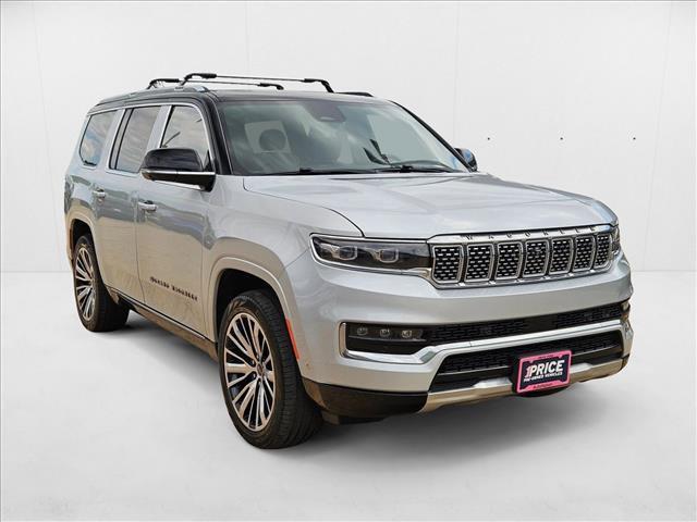 Photo of 2023 Silver Zynith Jeep Grand Wagoneer