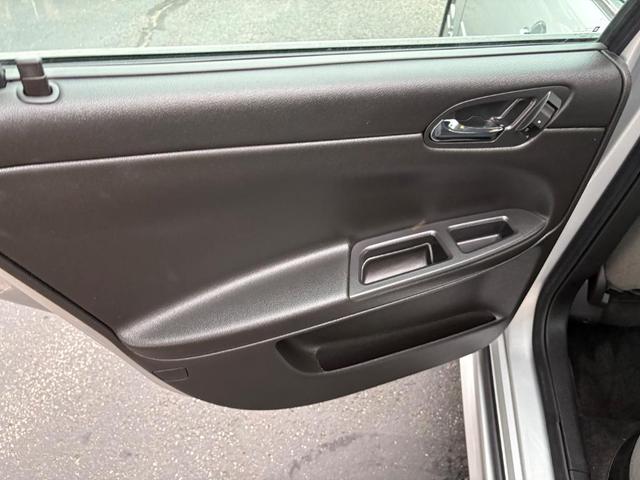 Photo of 2013 Silver Ice Metallic Chevrolet Impala