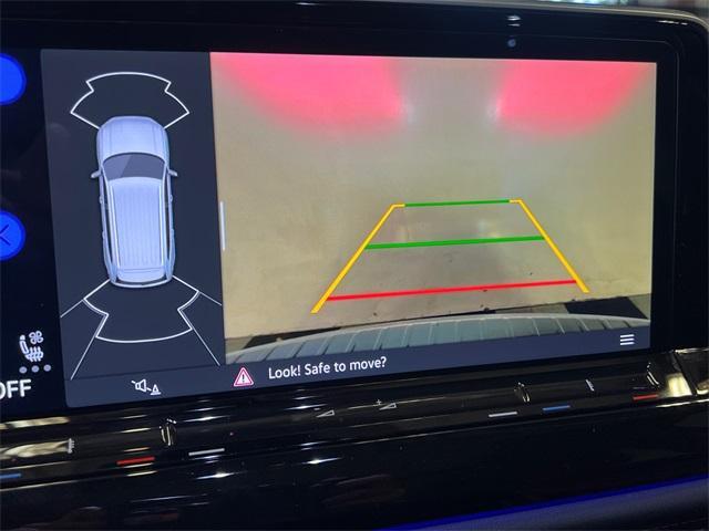 Photo of 2025 Deep Black Pearl Effect Volkswagen Atlas