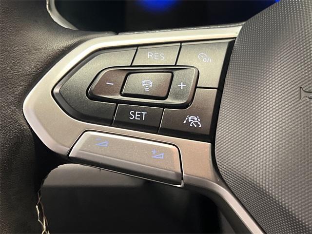 Photo of 2024 Deep Black Pearl Effect Volkswagen Taos