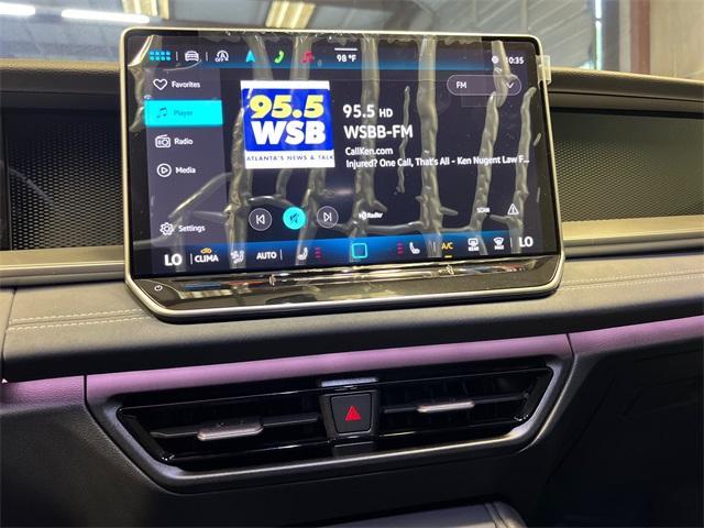 Photo of 2025 Pure White Volkswagen Tiguan