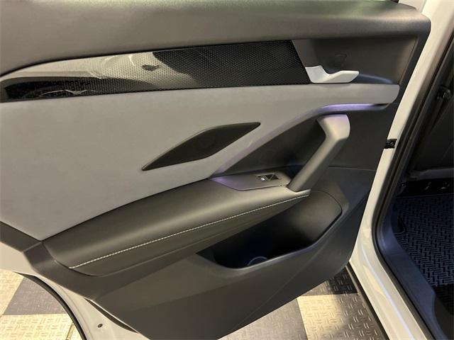 Photo of 2025 Pure White Volkswagen Tiguan