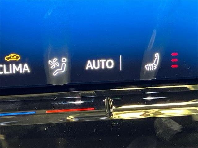 Photo of 2025 Pure White Volkswagen Tiguan