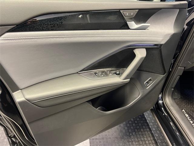 Photo of 2025 Deep Black Pearl Effect Volkswagen Tiguan