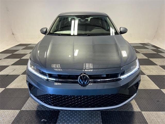 Photo of 2025 Platinum Gray Metallic Volkswagen Jetta