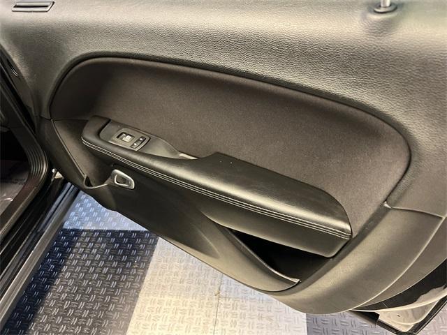 Photo of 2019 Black Dodge Challenger