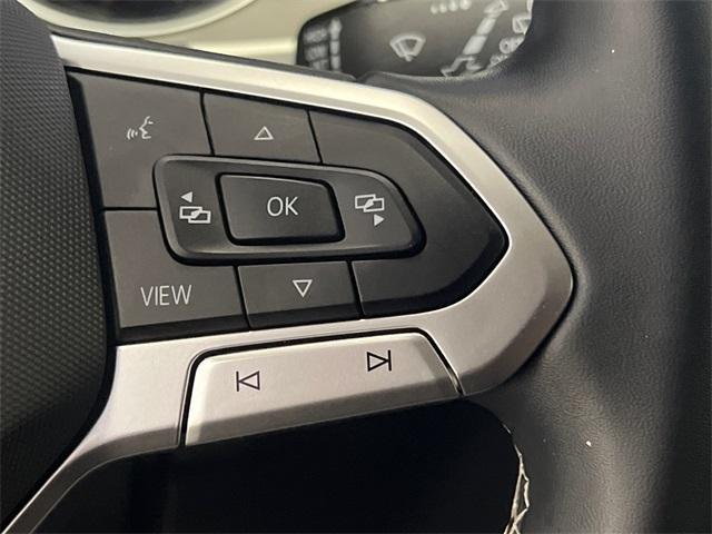 Photo of 2021 Pure White Volkswagen Atlas