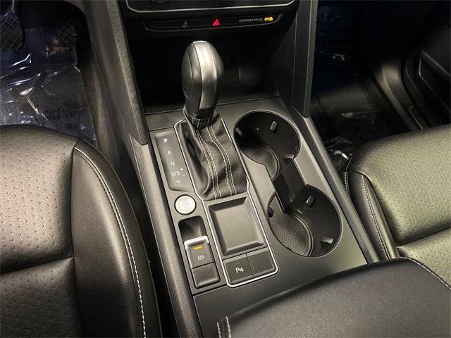 Photo of 2021 Pure White Volkswagen Atlas