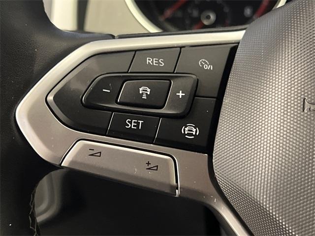 Photo of 2021 Pure White Volkswagen Atlas