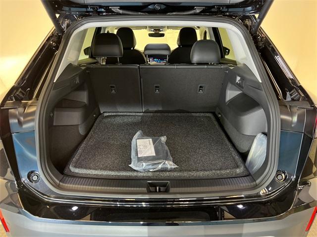 Photo of 2025 Deep Black Pearl Effect Volkswagen Tiguan