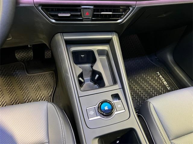Photo of 2025 Deep Black Pearl Effect Volkswagen Tiguan