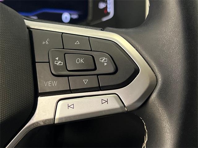 Photo of 2023 Deep Black Pearl Effect Volkswagen Atlas