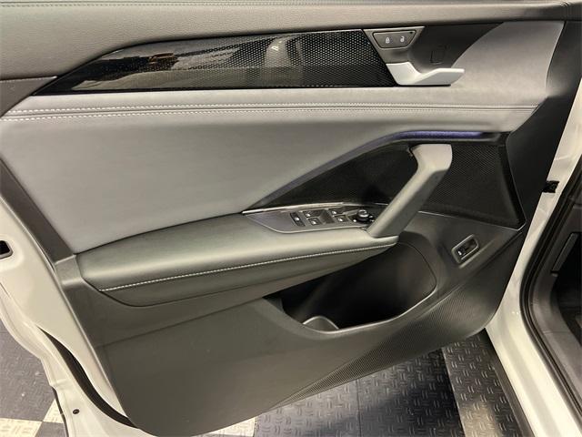 Photo of 2025 Pure White Volkswagen Tiguan