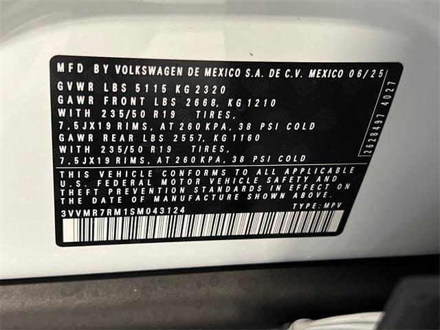 Photo of 2025 Pure White Volkswagen Tiguan