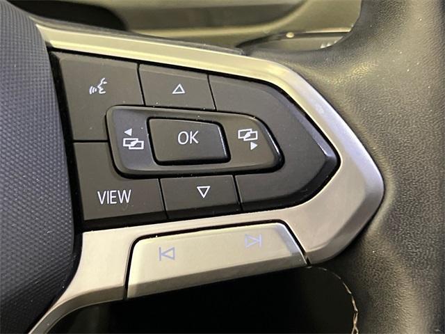 Photo of 2023 Deep Black Pearl Effect Volkswagen Tiguan