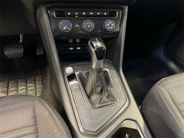 Photo of 2023 Deep Black Pearl Effect Volkswagen Tiguan