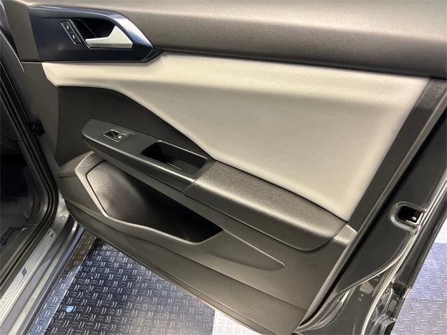 Photo of 2022 Platinum Gray Metallic Volkswagen Taos