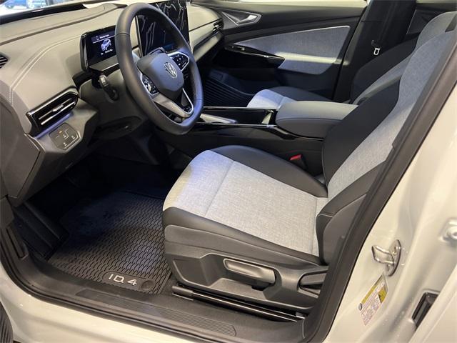 Photo of 2025 Pure White Volkswagen ID.4