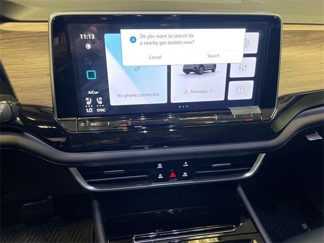 Photo of 2025 Pure Gray Volkswagen Atlas