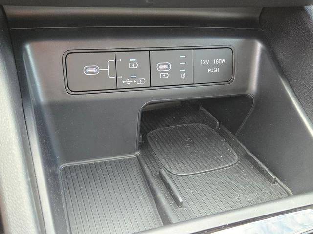 Photo of 2025 Phantom Black Hyundai SANTA CRUZ