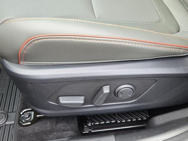 Photo of 2025 Phantom Black Hyundai SANTA CRUZ