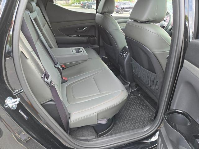 Photo of 2025 Phantom Black Hyundai SANTA CRUZ