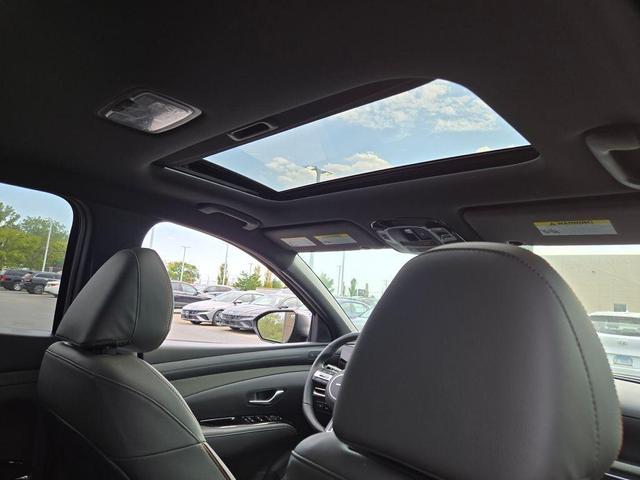 Photo of 2025 Phantom Black Hyundai SANTA CRUZ