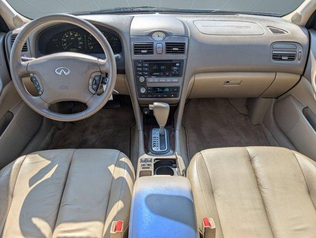 Photo of 2001 Brown INFINITI I30