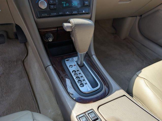 Photo of 2001 Brown INFINITI I30